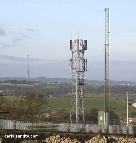 ATV's maps Millhouse Green transmitter with Emley Moor in the background 500W L20 57kB