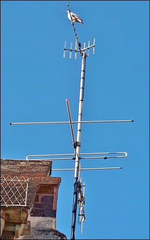 Yagi10K plus FM3 plus DAB aerial install 302W L5